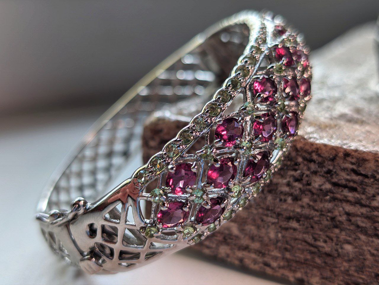 Exquisite Silver Bracelet with Raspberry Garnets and Pale Green Peridots
